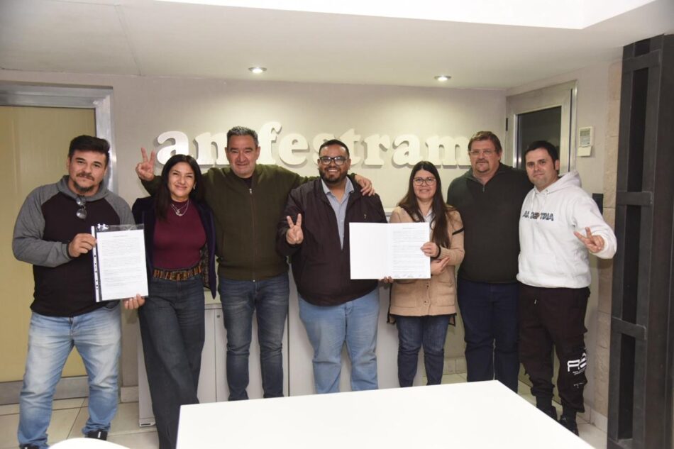AMFESTRAM y la Federación Gráfica Bonaerense firman importantes convenios